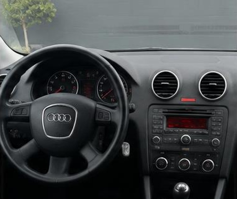 Audi A3 2007 branco — Painel. Imagem ilustrativa.